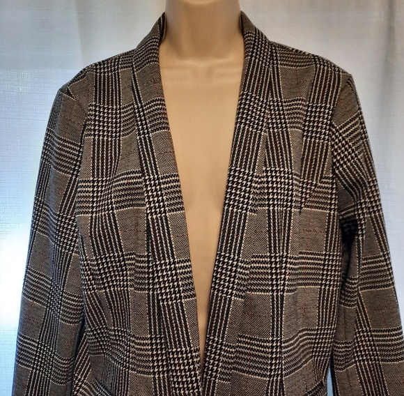 Apt. 9 Black and Gray Blazer for Timeless Elegance - Picture 1 of 9